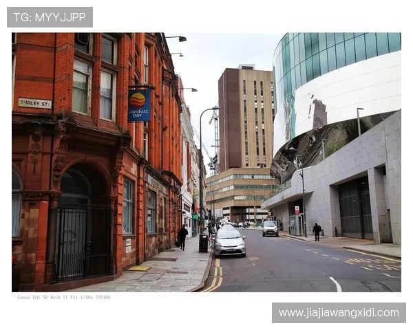 伯明翰俱乐部的历史发展与英格兰足球文化的深度融合分析 伯明翰俱乐部的历史发展与英格兰足球文化的深度融合分析