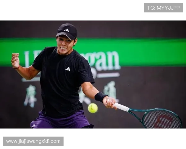 全球网球巨星聚首上海公开赛 新兴选手崭露头角争夺冠军殊荣