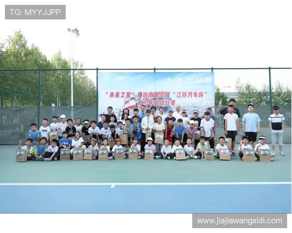 新兴网球天才横扫赛场 未来之星展现超凡实力引领潮流 新兴网球天才横扫赛场 未来之星展现超凡实力引领潮流