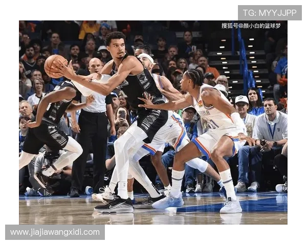 NBA季中赛焦点之战巨星对决引爆联盟格局变动热议潮风起云涌时