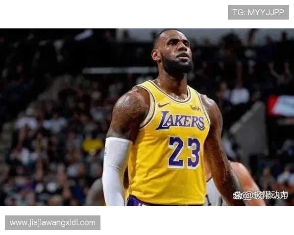 NBA新赛季风云再起 球星转会动向重塑联盟冠军格局